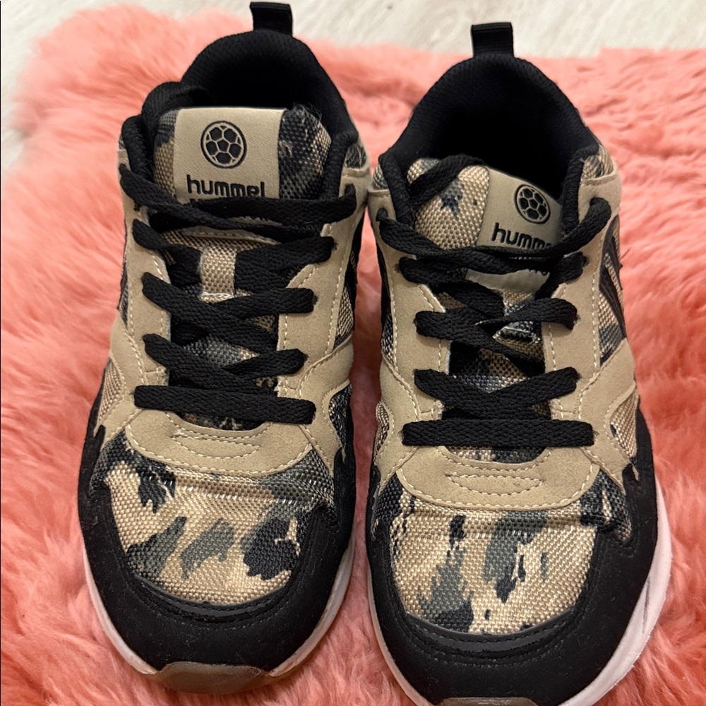 Hummel Kids Sneakers - Black and Tan Camouflage